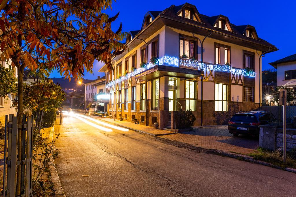 Family Hotel Tetewen Exterior foto