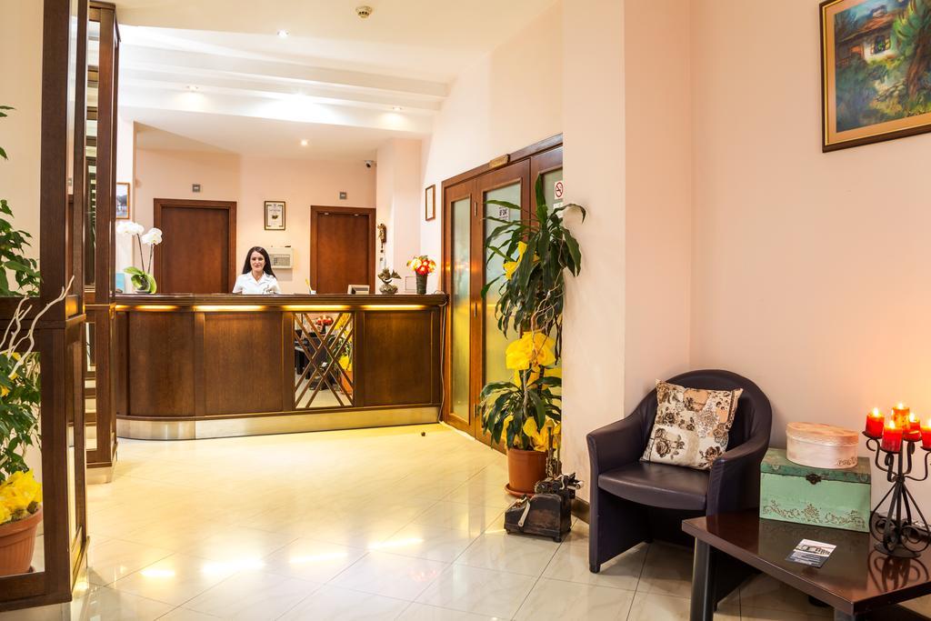 Family Hotel Tetewen Exterior foto